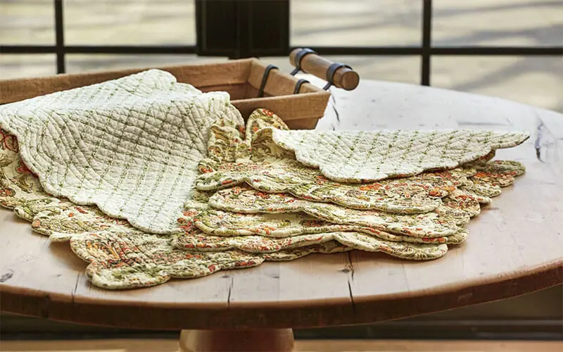Tips and Ideas to Use Table Runners