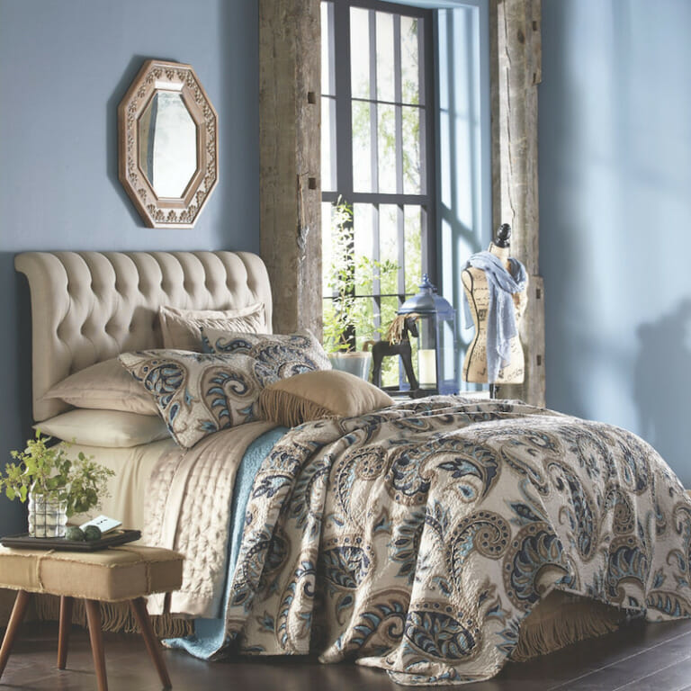 His & Hers: Master Bedroom Decorating Ideas