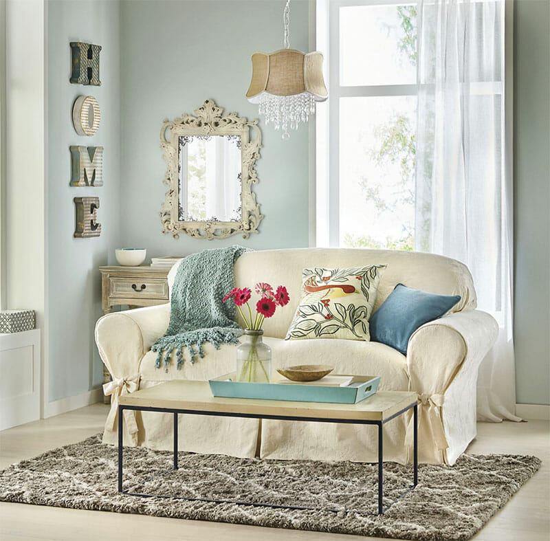 Decorating Small Sitting Rooms 