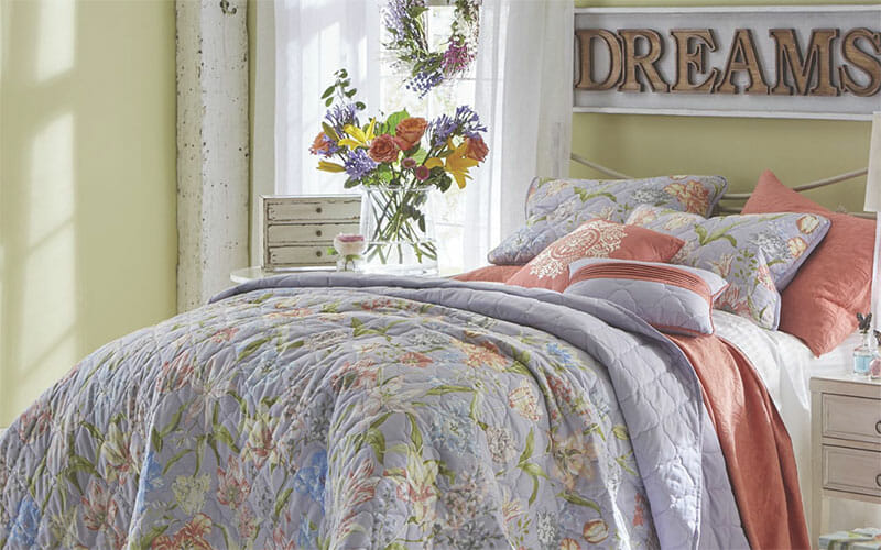 Sweet Dreams: Guest Bedroom Décor Ideas