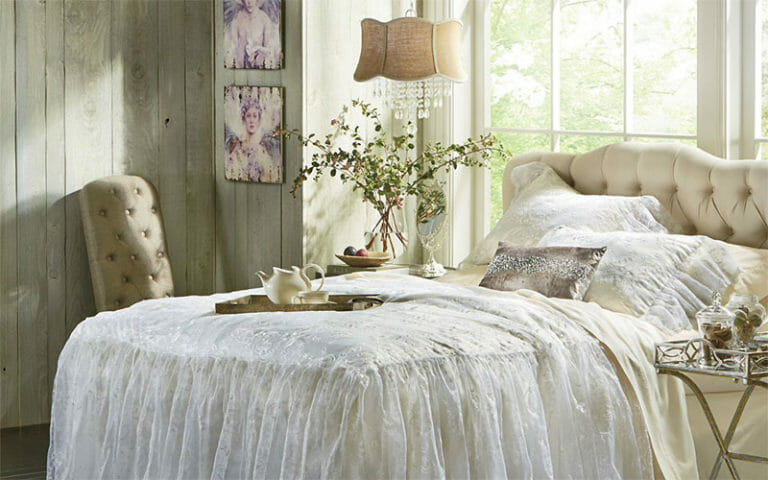 His & Hers: Master Bedroom Decorating Ideas
